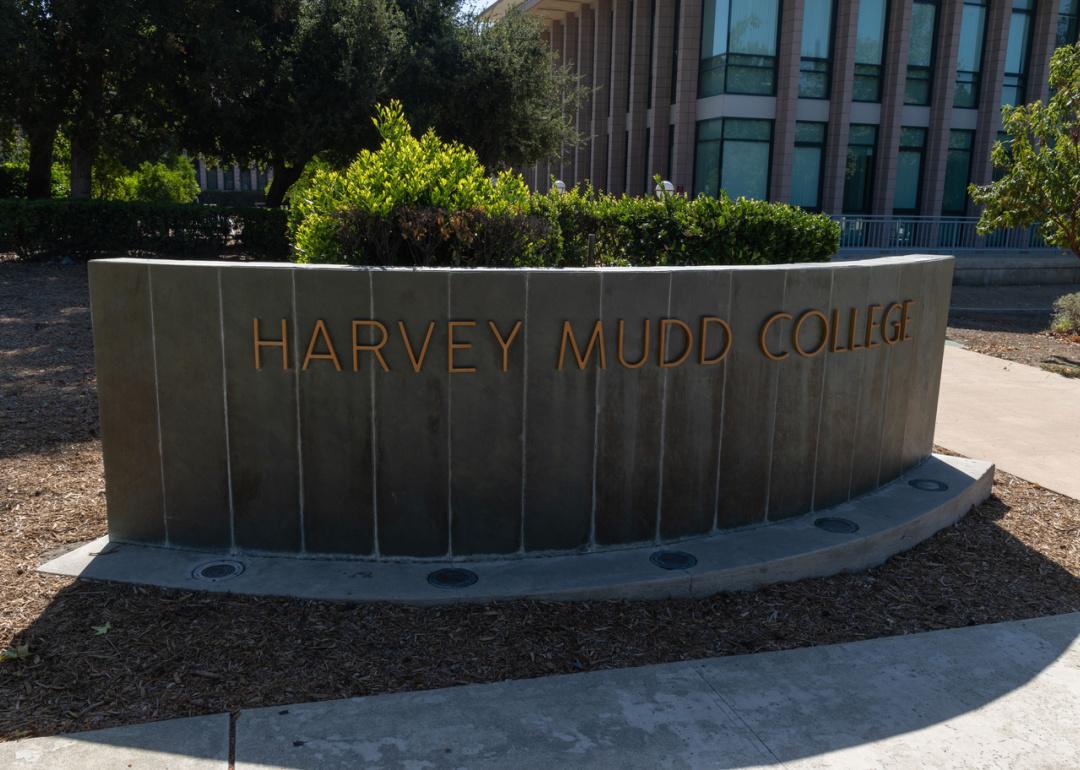 Entrance sign to Harvey Mudd College.