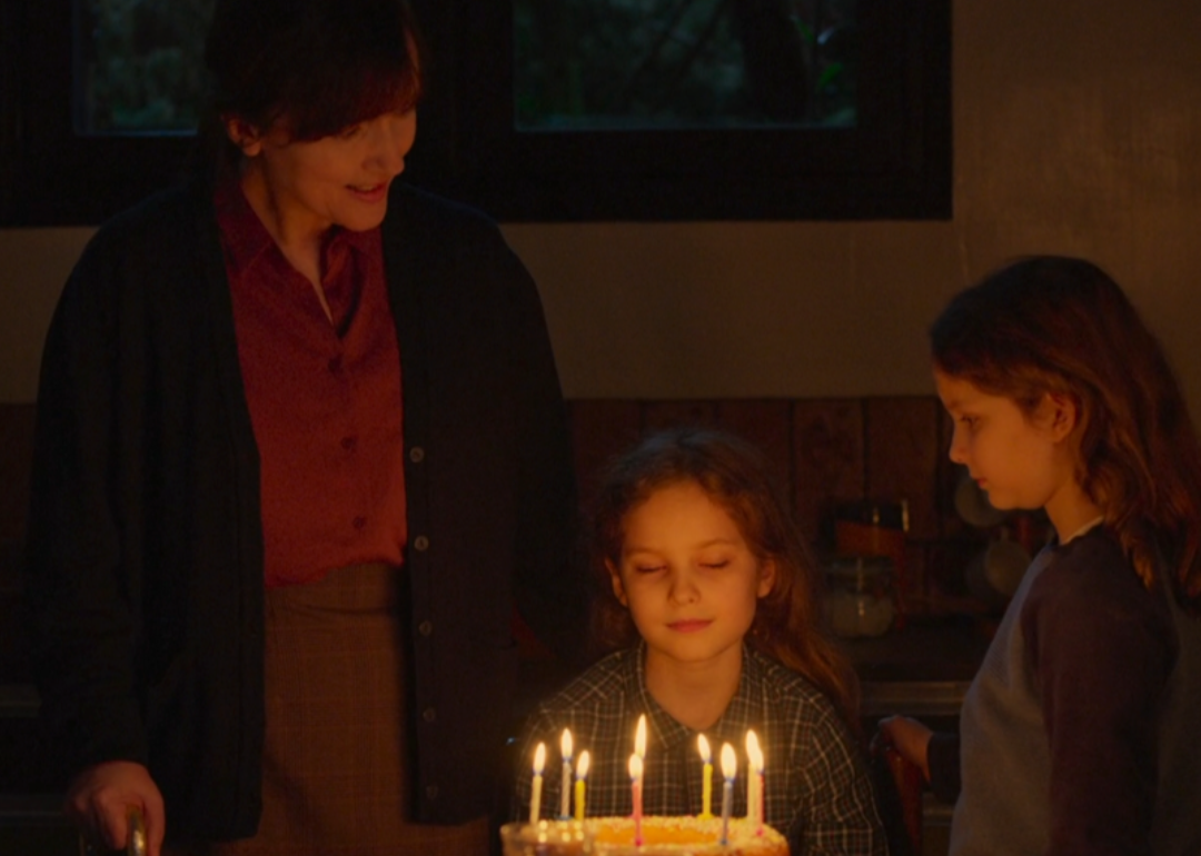 Nina Meurisse, Joséphine Sanz, and Gabrielle Sanz in a scene from ‘Petite Maman’