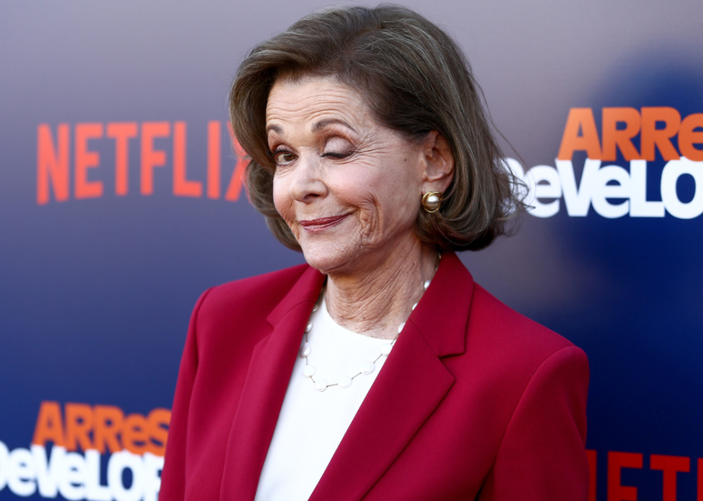 Jessica Walter, who is doing the wink she does in the show, attends the premiere of Netflix's Arrested Development Season 5 at Netflix FYSee Theater in 2018.