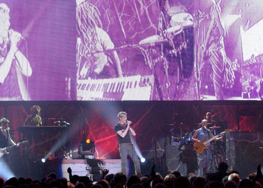 Bowie performs on stage. 