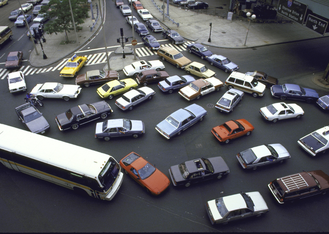 An aerial view of a traffic jam in 1986.