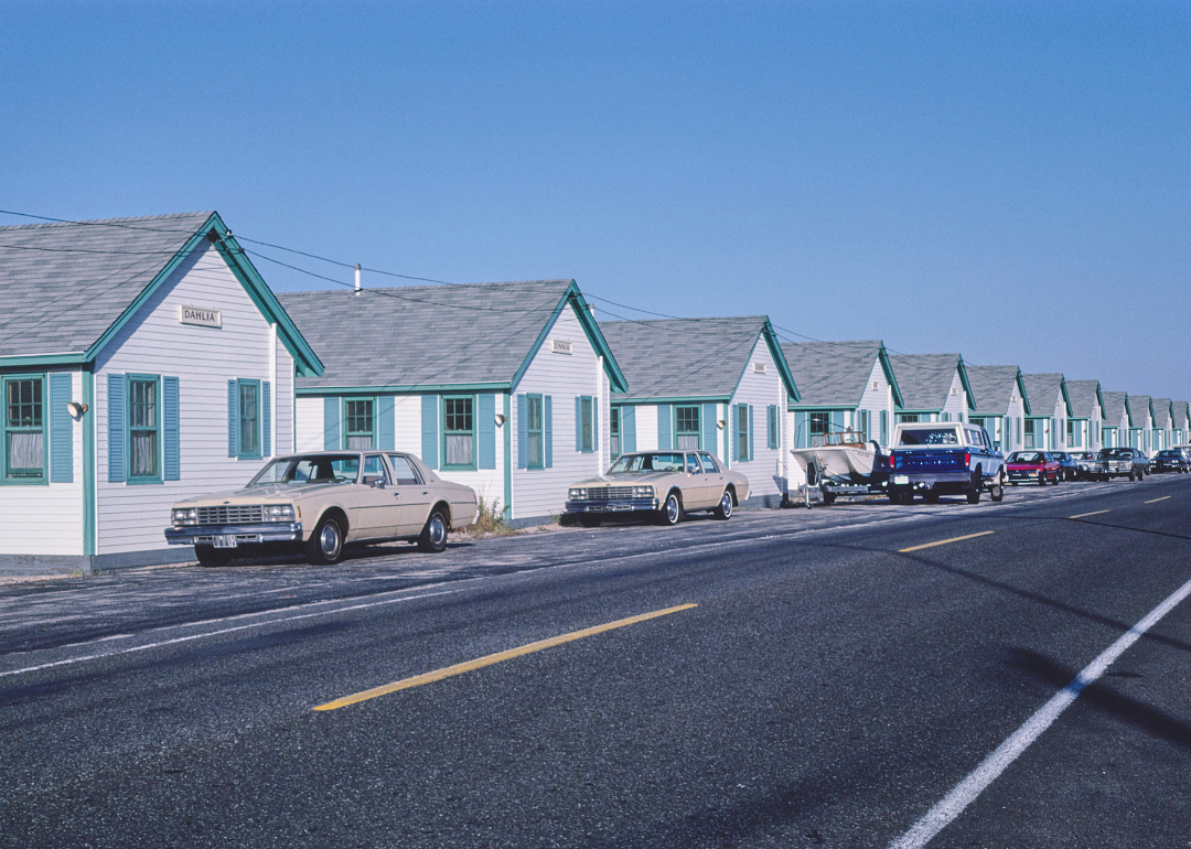 Cars parked outside Days Cottages in 1984.
