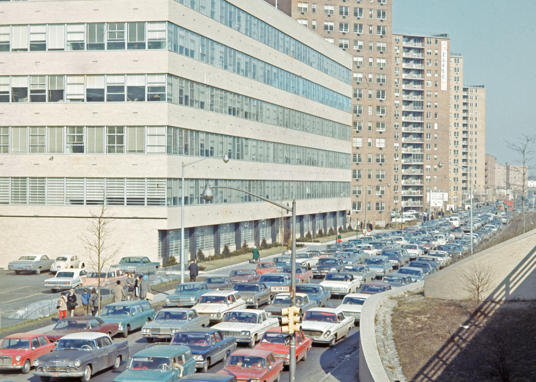 Traffic on the Horace Harding Expressway in March 1964.