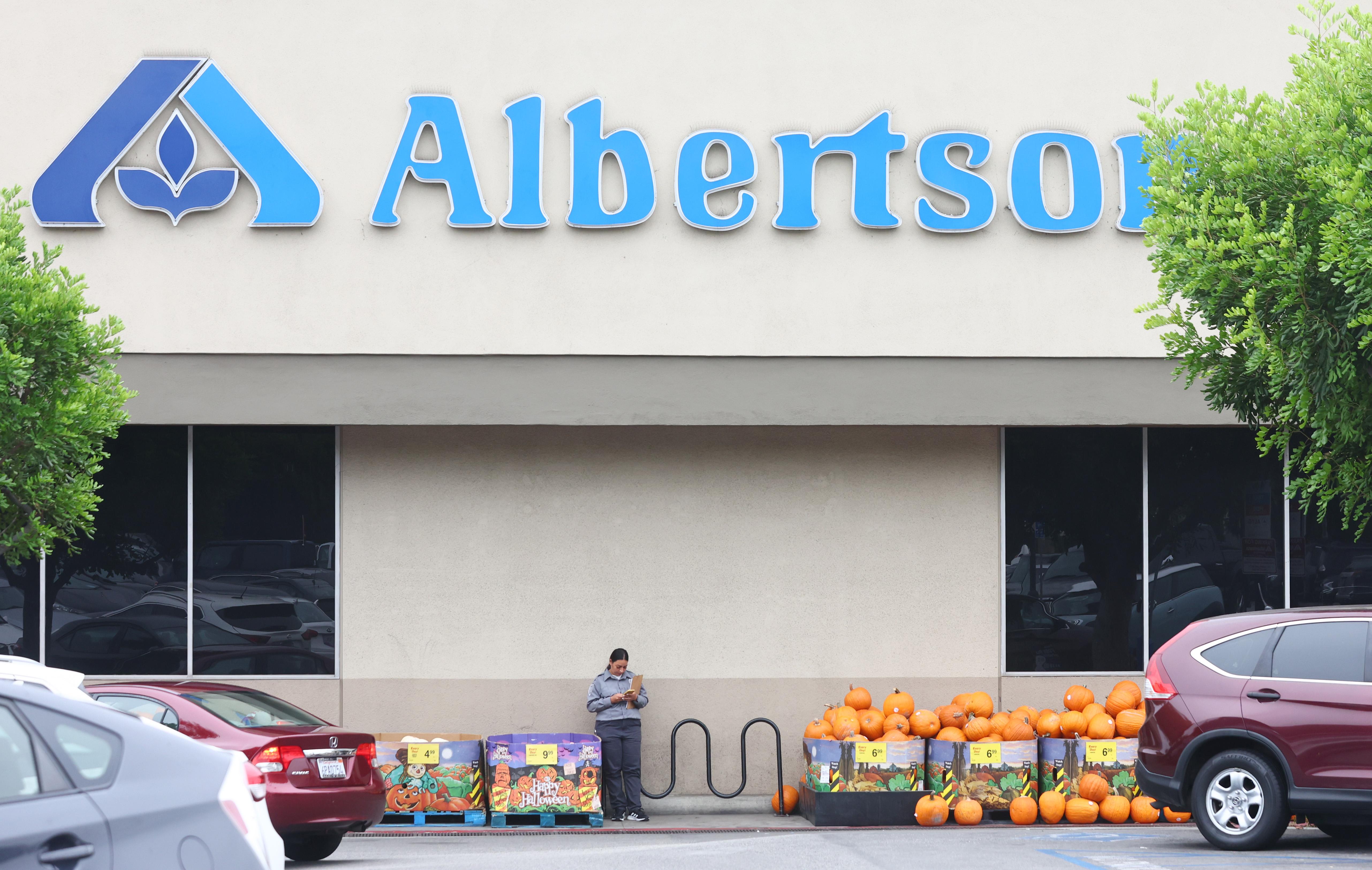 The exterior of an Albertson's store in California.