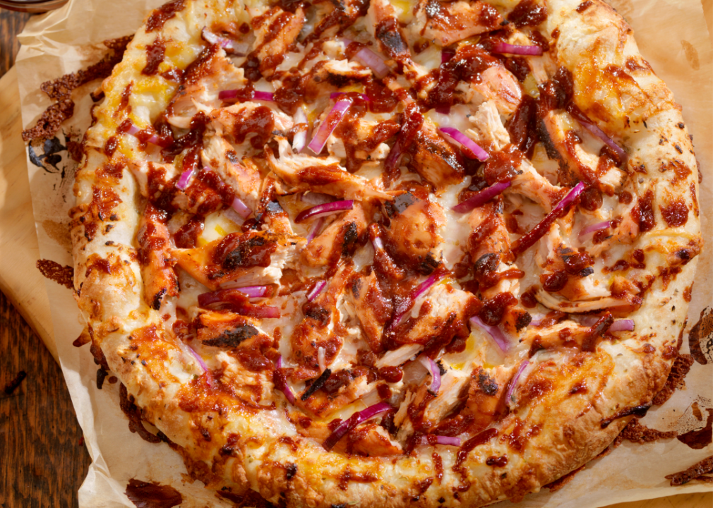 Chicken and onion pizza.