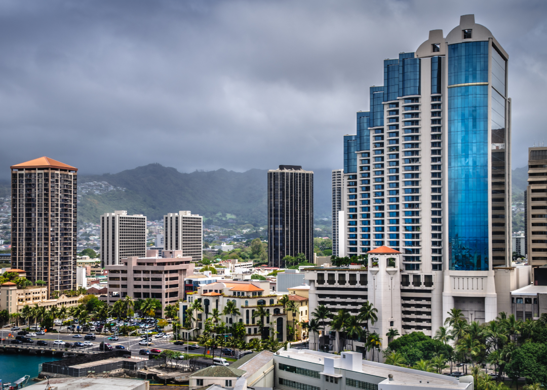 Oceanfront residences in Honolulu