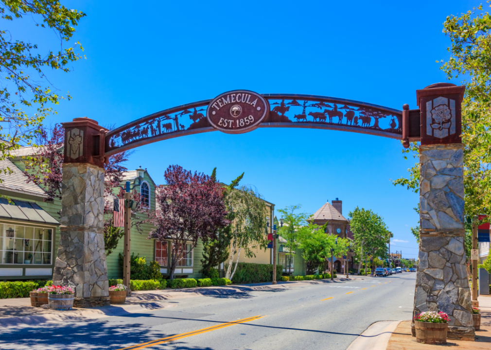 Arched entrance to Main Street in Temecula, California.