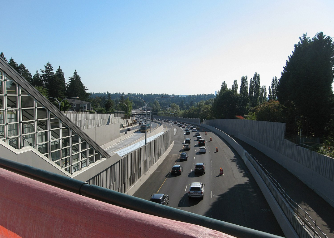 92nd/Yarrow Point Freeway Station and SR-520.