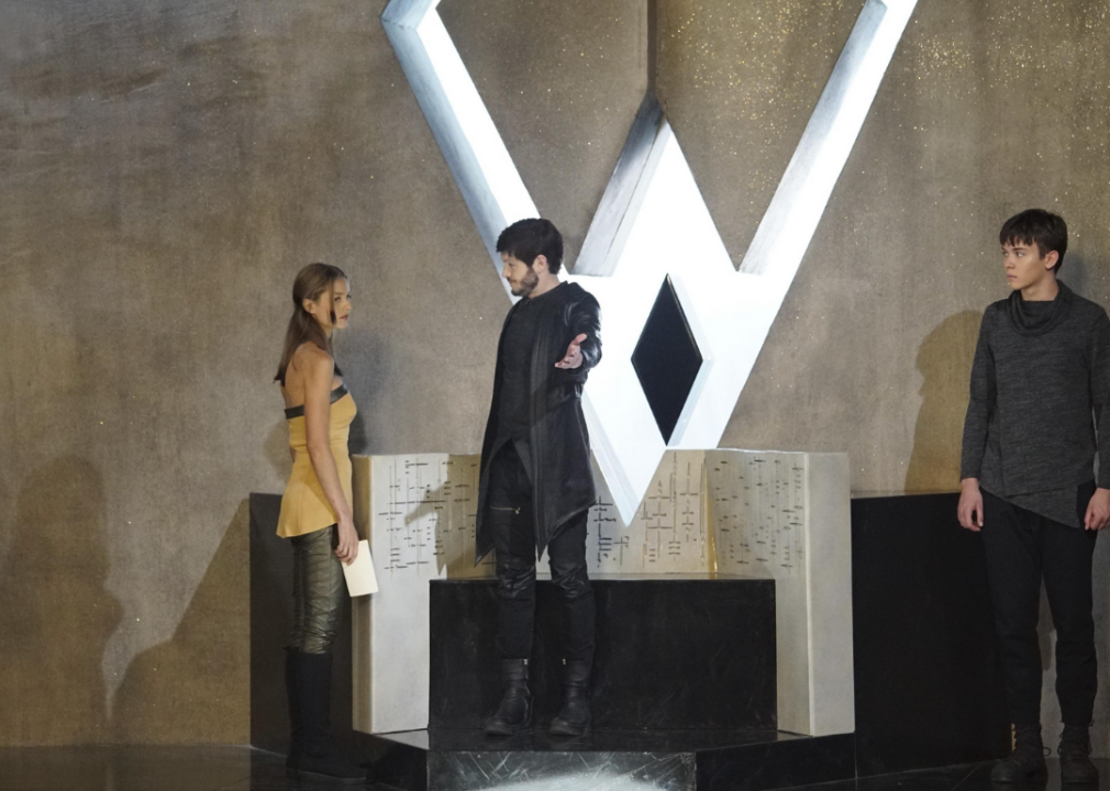 Iwan Rheon, Isabelle Cornish, and Ari Dalbert in Inhumans