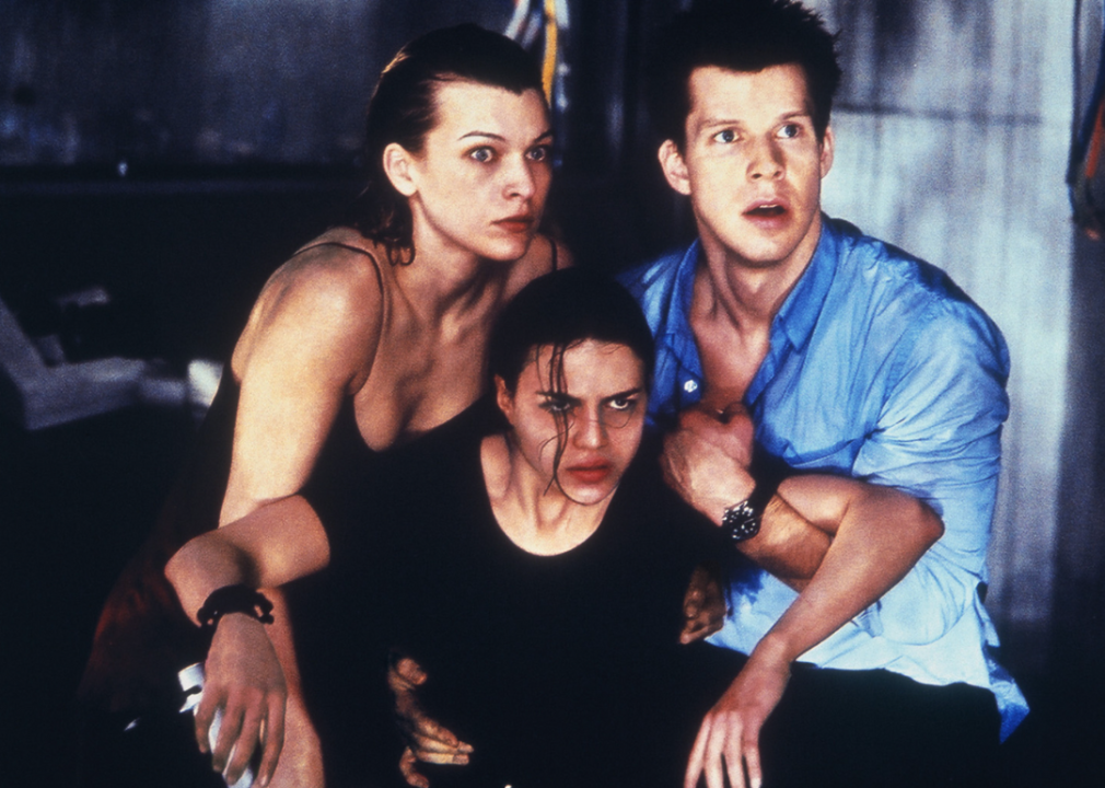 Milla Jovovich, Eric Mabius, and Michelle Rodriguez in Resident Evil