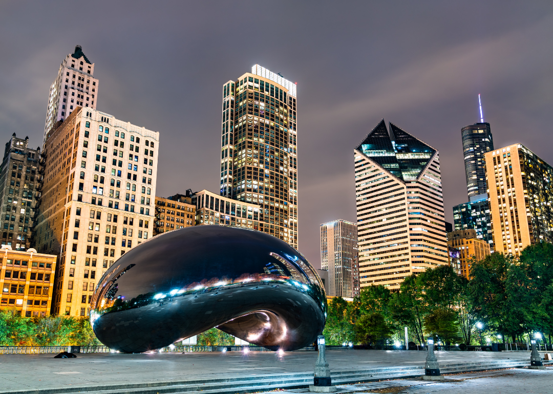 Cloud Gate, Millennium Park in Chicago, Illinois.