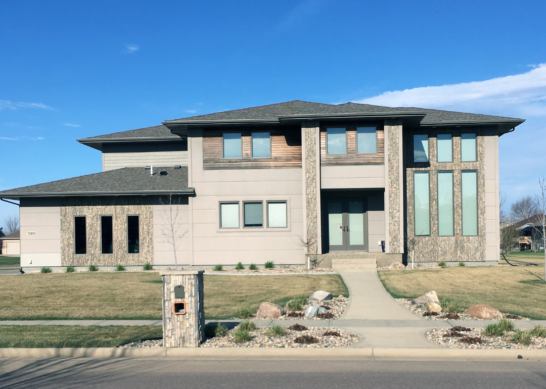 A modern residential home in Sioux Falls.
