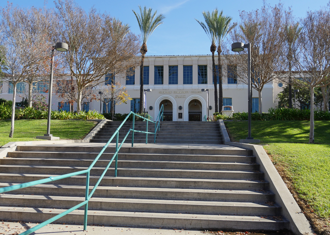 A building on the campus of Glendale Community College.