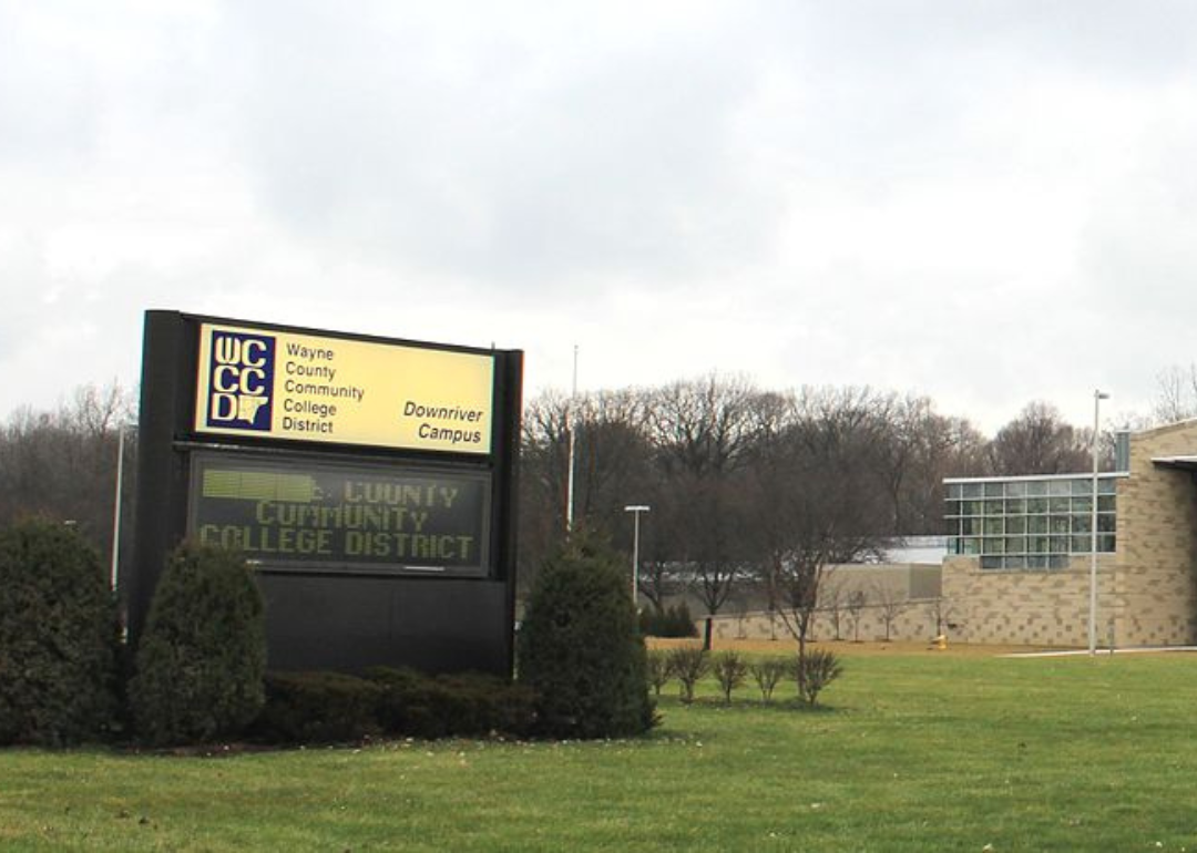 A sign for Wayne Community College.
