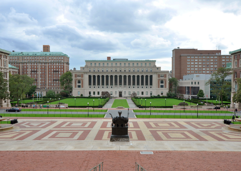 #19. Columbia University Columbia University.