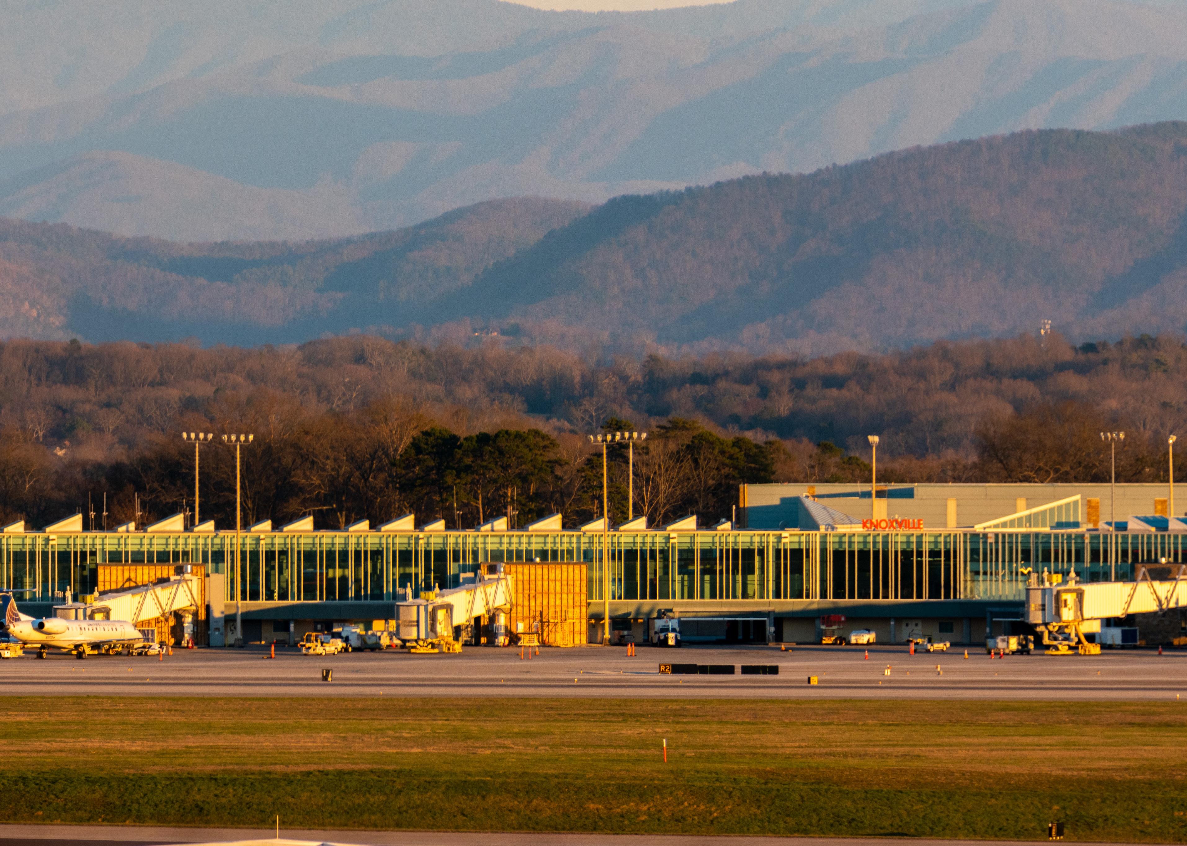 A panoramic view of the outside of McGhee Tyson airport.