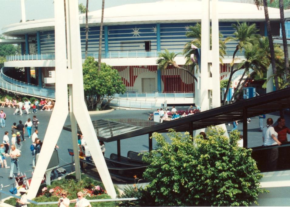 America Sings exterior at Disney