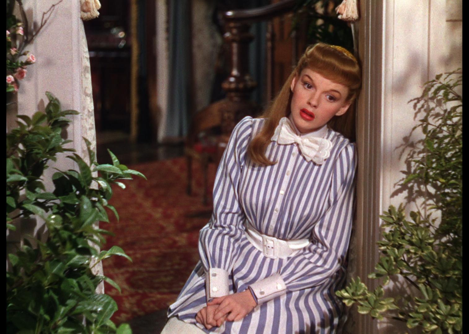 Actor Judy Garland in a scene from ‘Meet Me in St. Louis.'