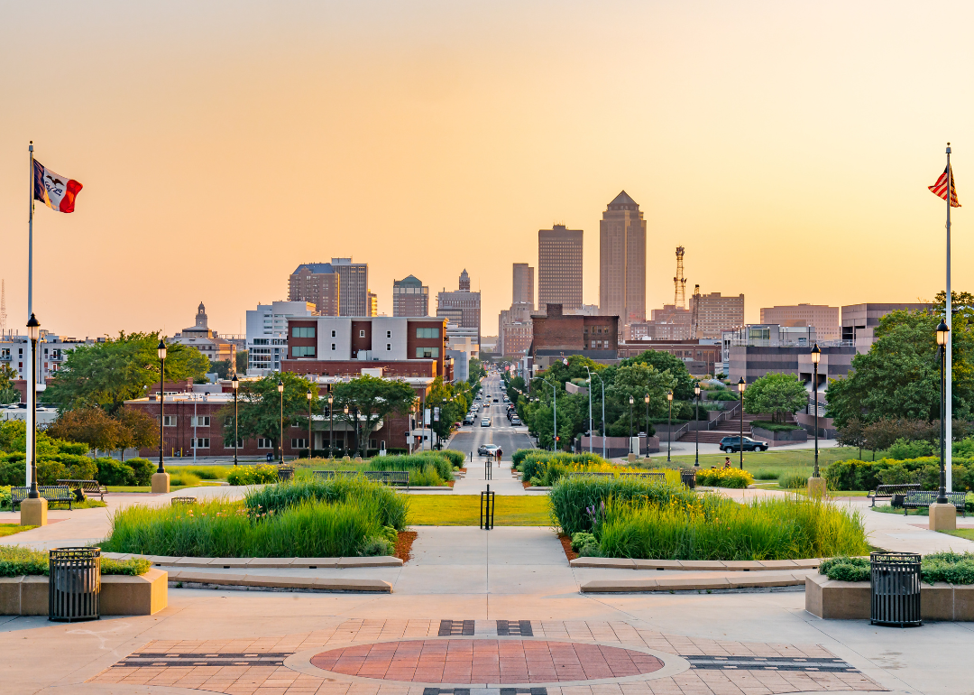 Des Moines, IA skyline.