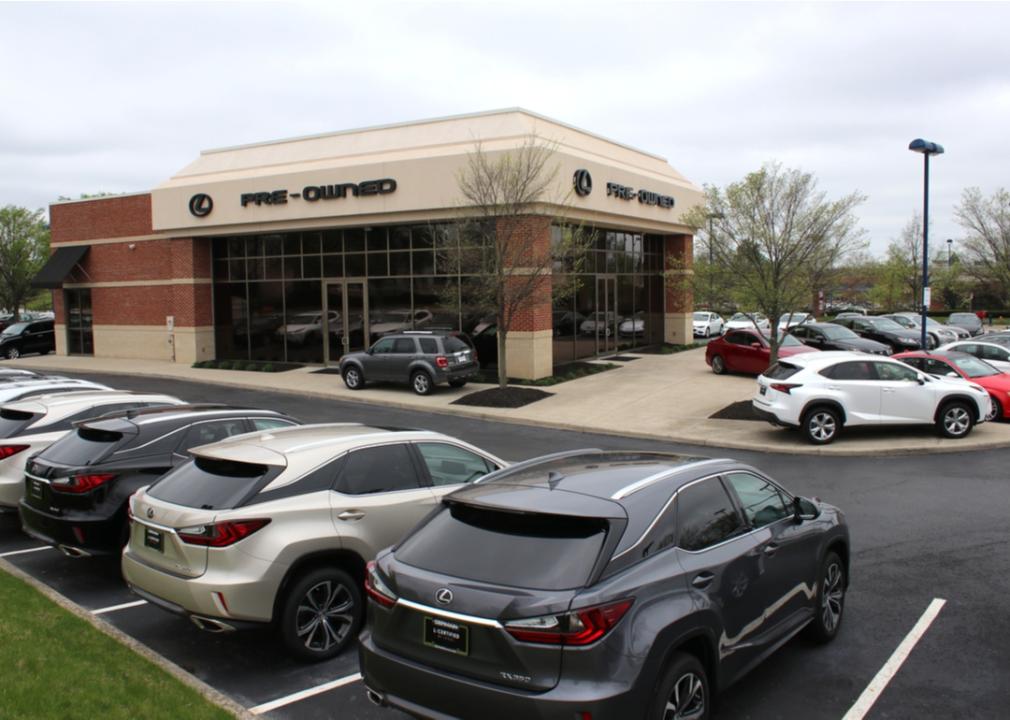 Pre-owned Lexus dealership in Columbus, Ohio.