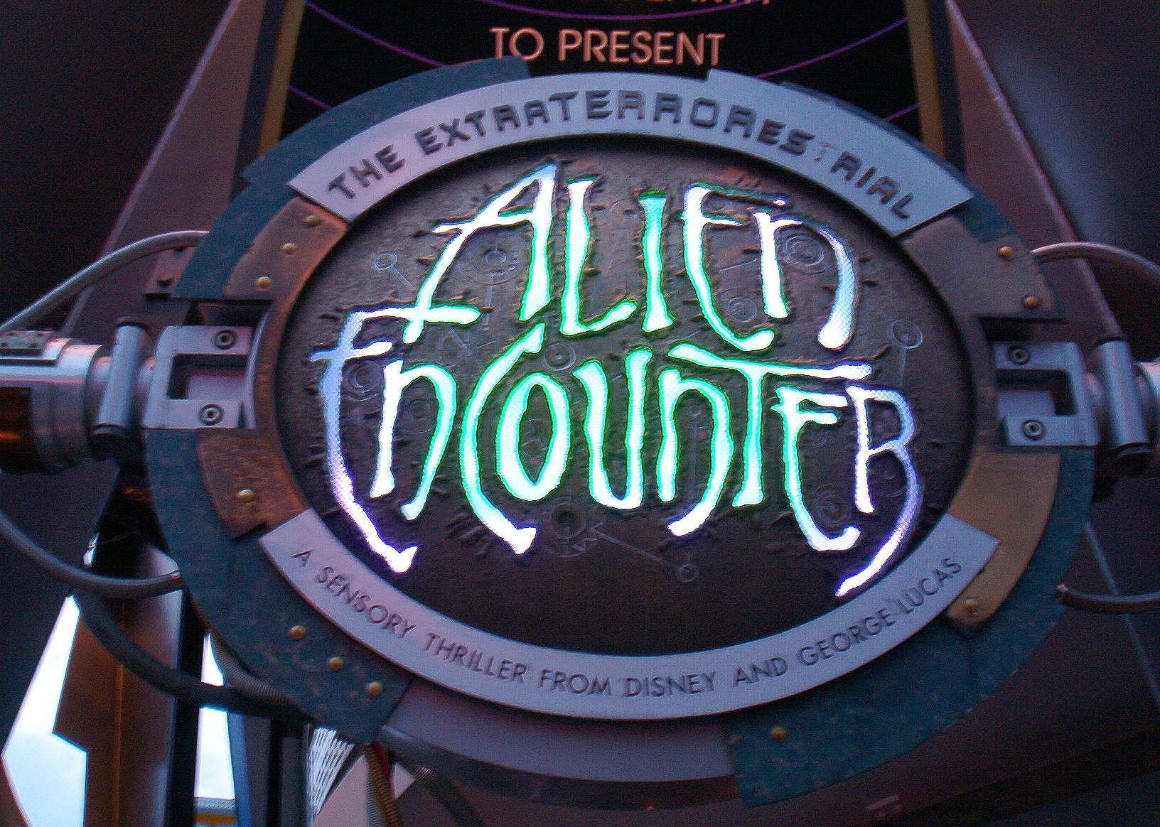 The entrance sign for ExtraTERRORestrial Alien Encounter