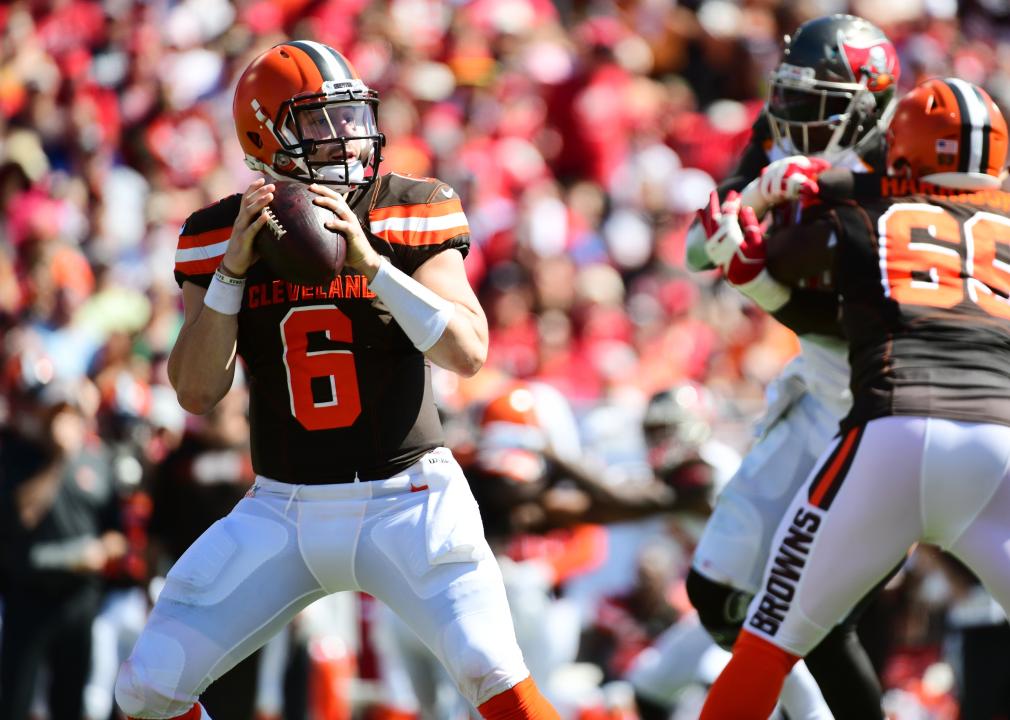 Baker Mayfield of the Cleveland Browns drops back against the Tampa Bay Buccaneers.