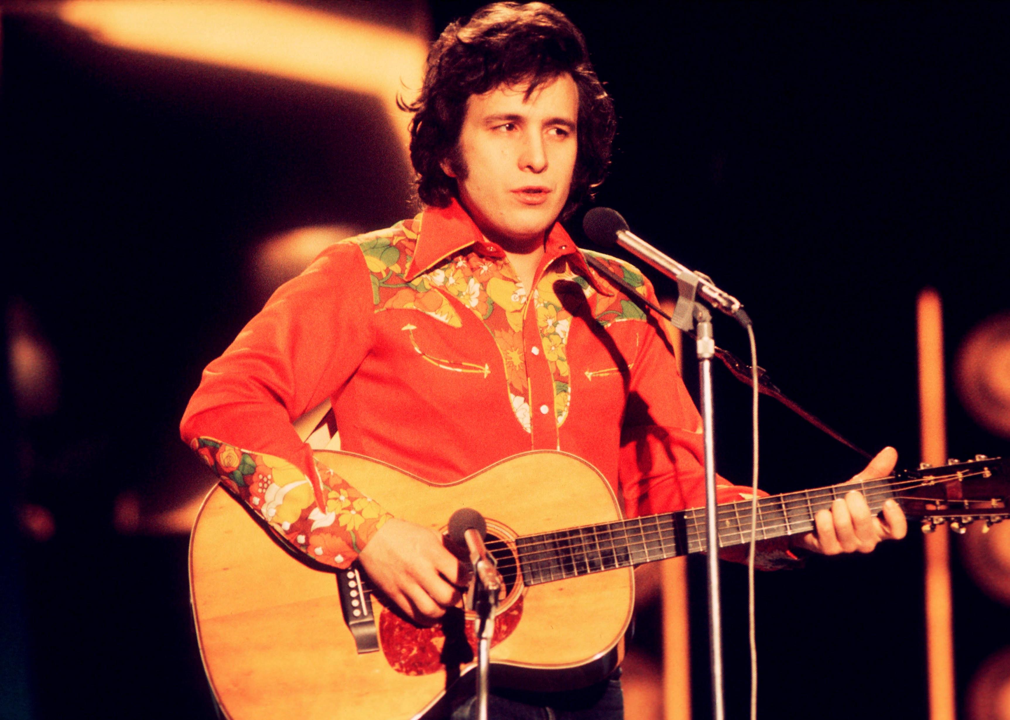 Don McLean performs live on stage at the Grand Gala in Amsterdam.