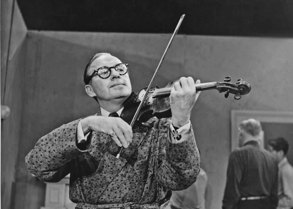 Jack Benny playing the violin