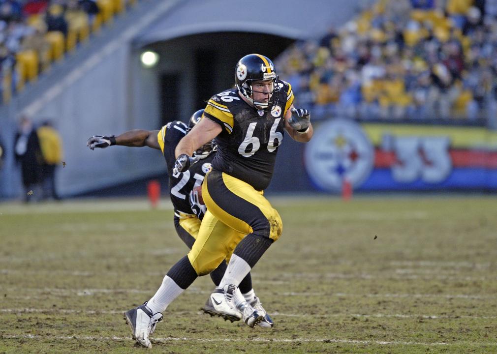 Offensive lineman Alan Faneca #66 of the Pittsburgh Steelers blocks for running back Amos Zereoue.