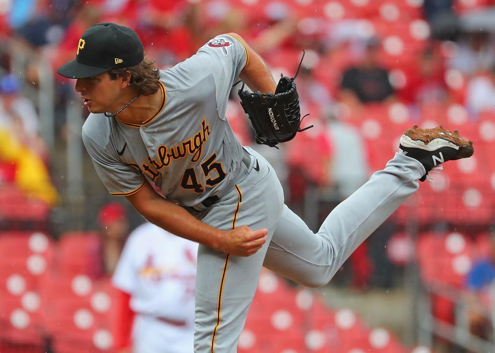 Max Kranick of the Pittsburgh Pirates delivers a pitch