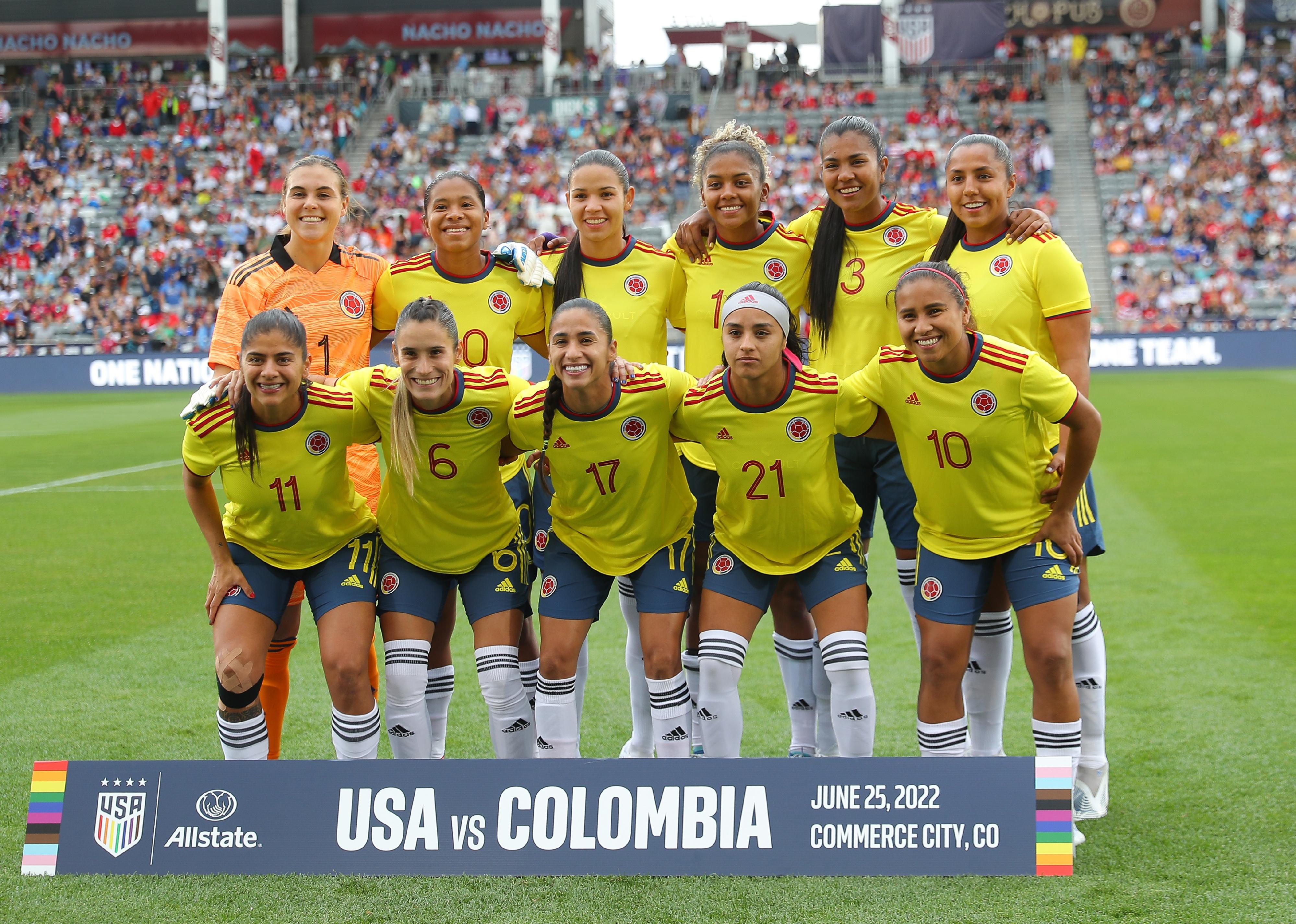 Colombia National Soccer Team pose for picture before the friendly game between Colombia and United States.