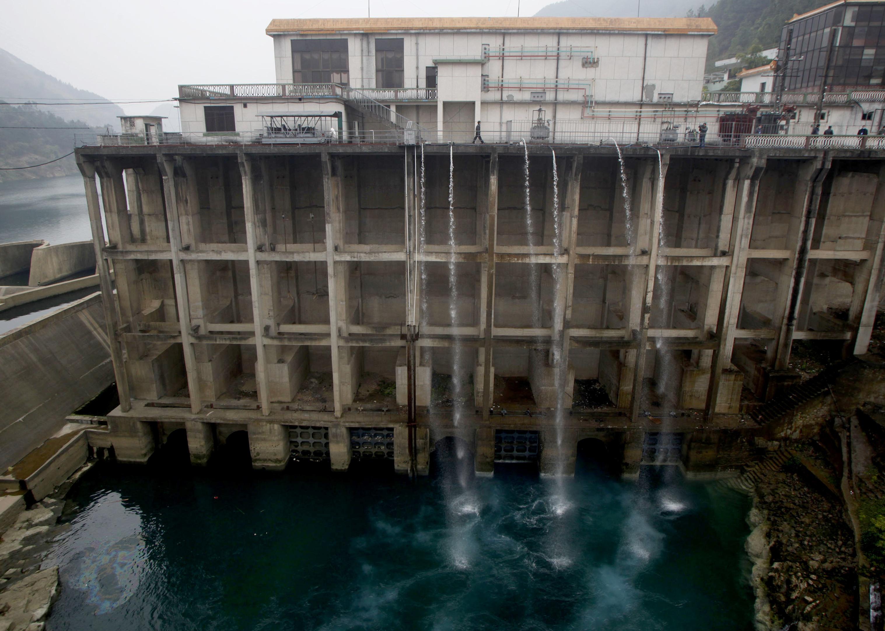 Polyaluminium Chloride flowing through the Nuomitan power station to dilute cadmium-polluted water.