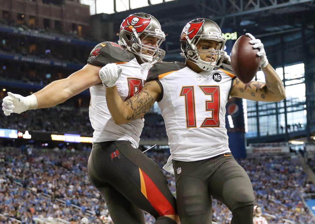 Mike Evans #13 celebrates his fourth quarter touchdown with Luke Stocker #88 of the Tampa Bay Buccaneers.