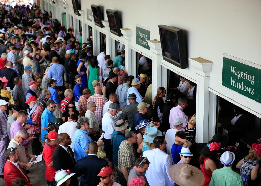 Kentucky Derby fans gather at wagering windows