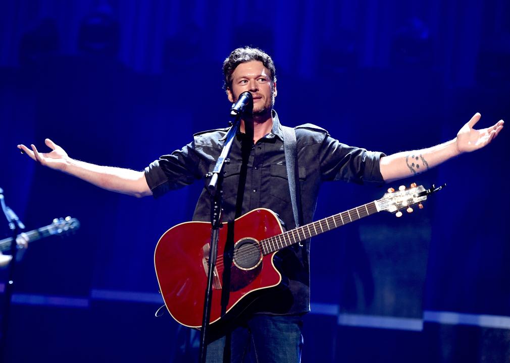 Blake Shelton performs at the 2015 iHeartRadio Music Festival.