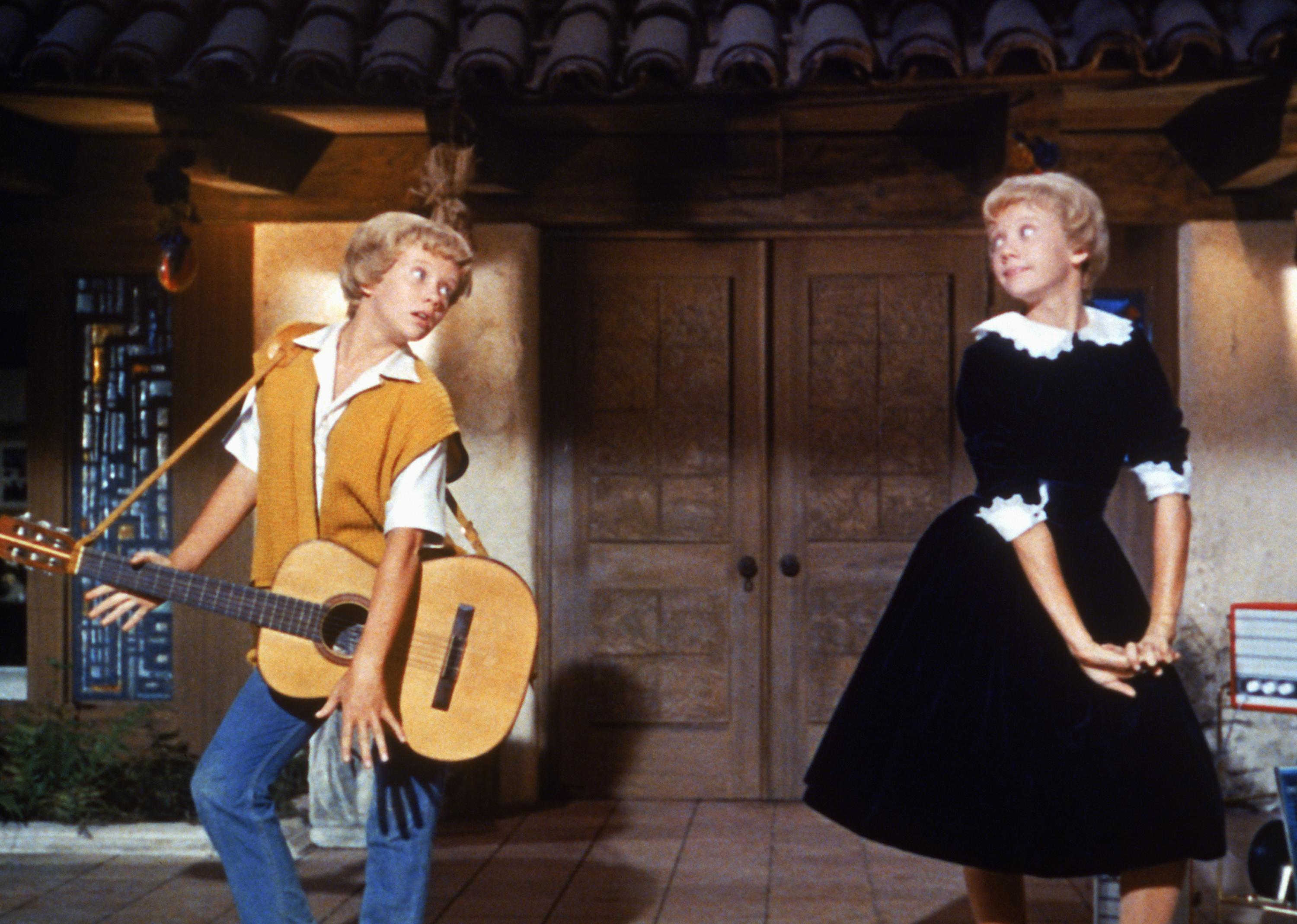 Hayley Mills an a scene as both twins in The Parent Trap.