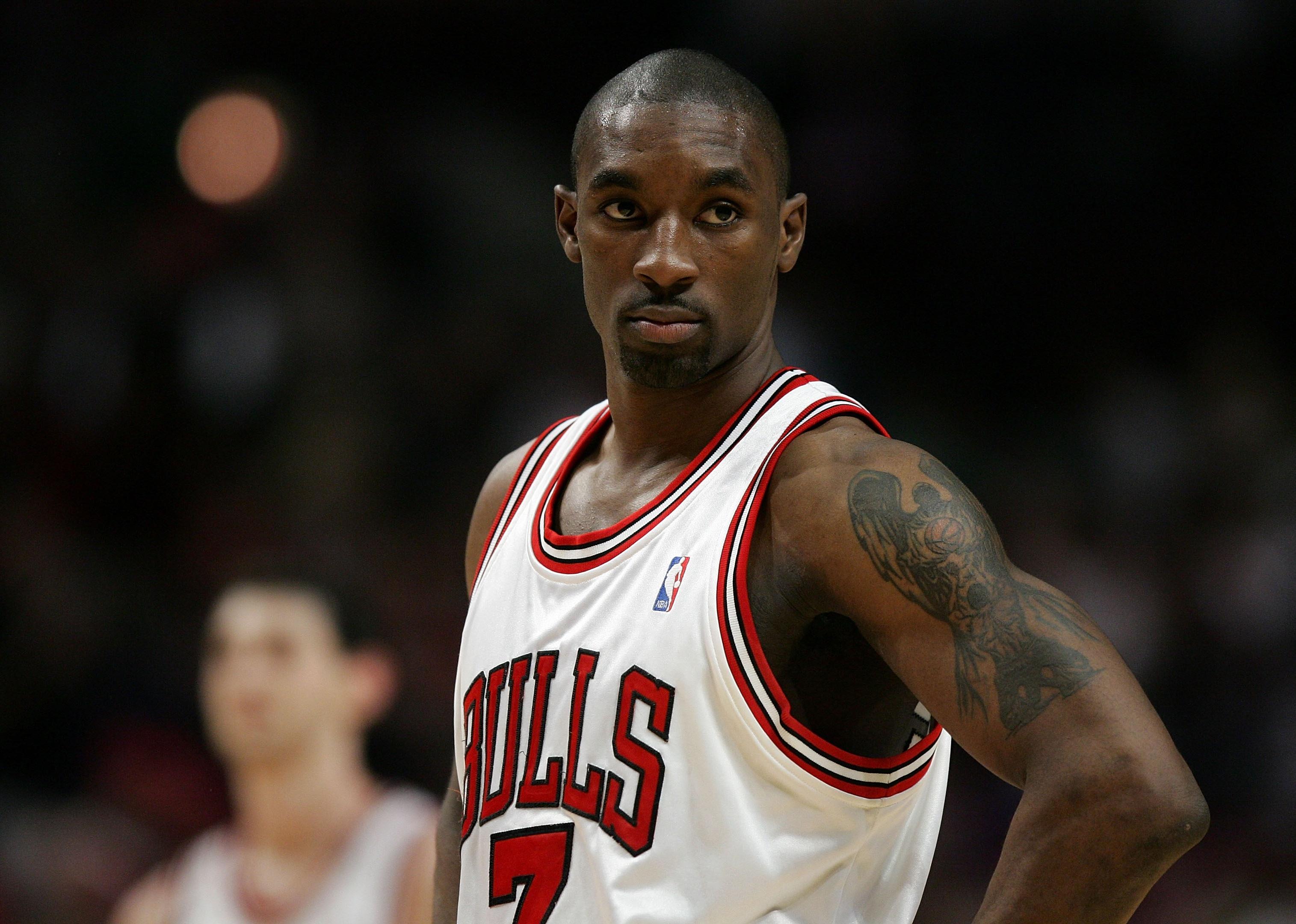 Ben Gordon on the court during a game at the United Center in Chicago.