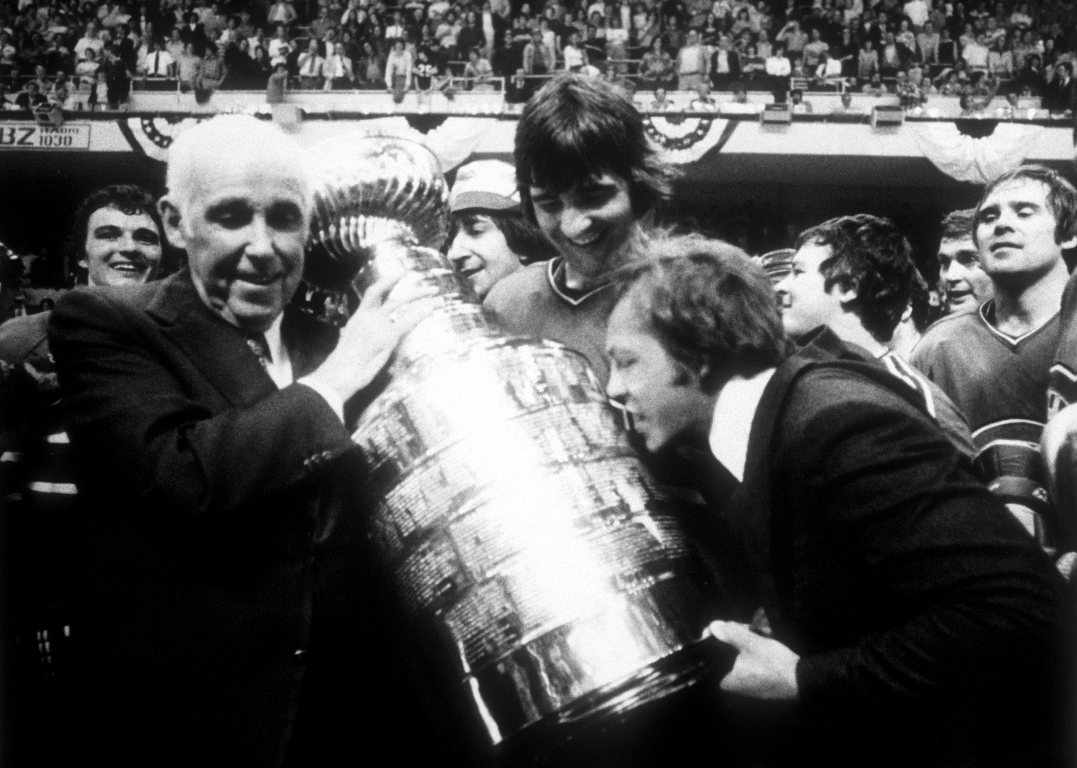 Montreal Candiens team with the Stanley Cup, 1977.