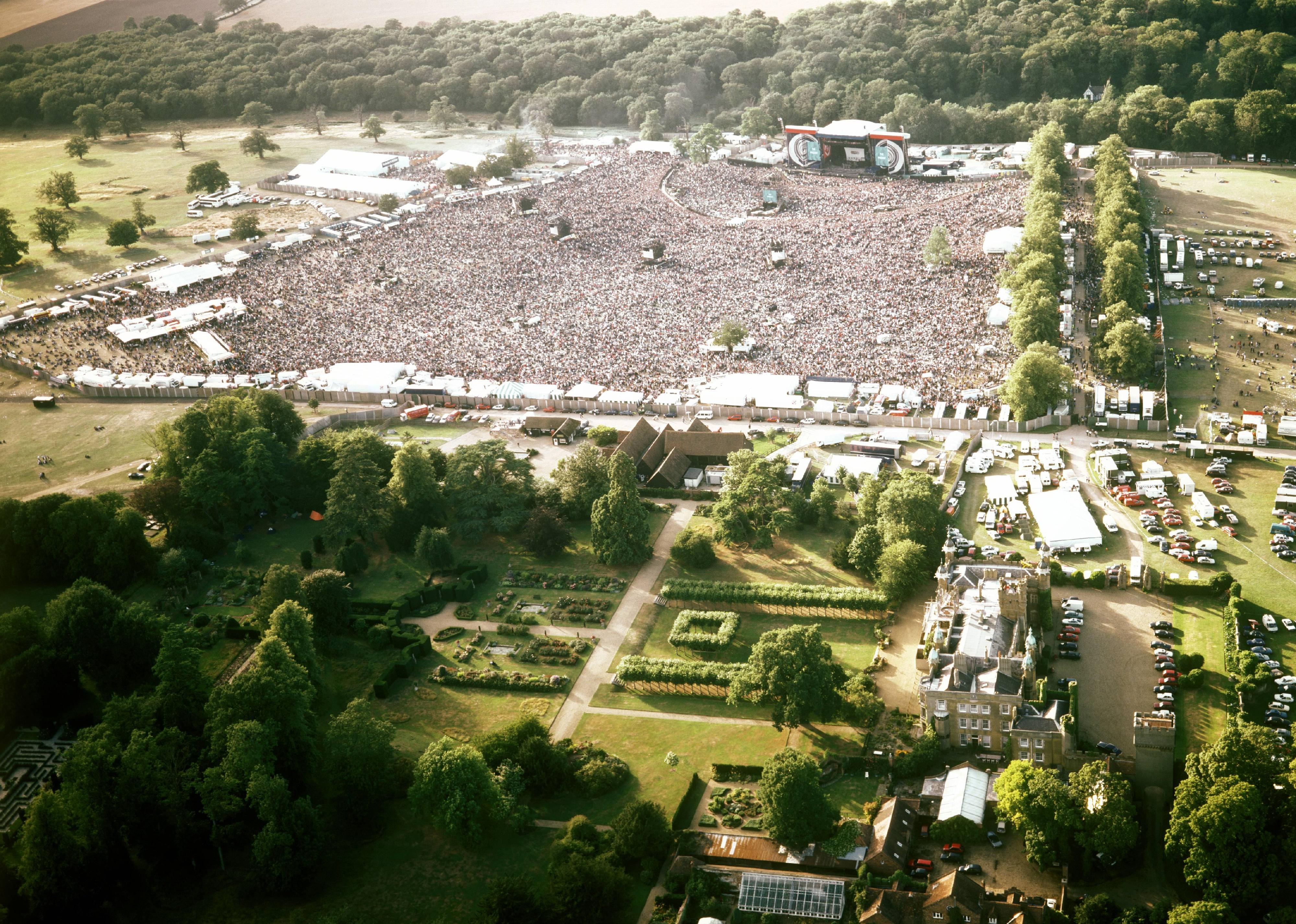 Aerial shot of the Oasis show.