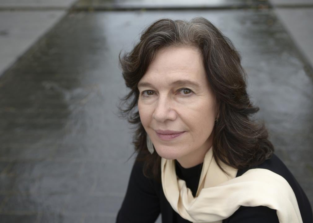 A portrait of Louise Erdrich.