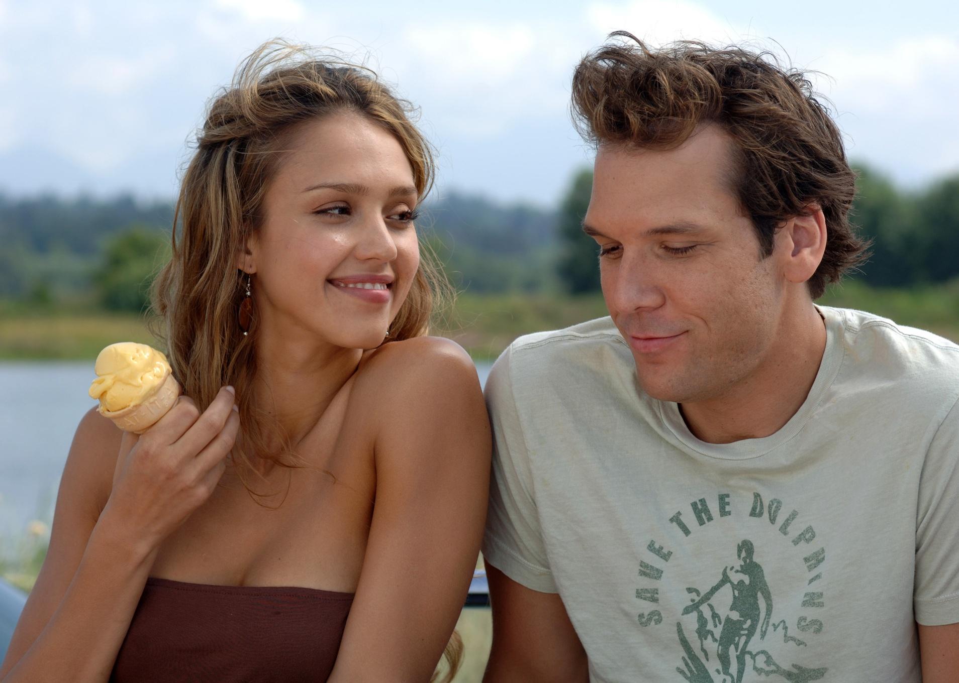 Jessica Alba holds an ice cream cone and smiles at Dane Cook.