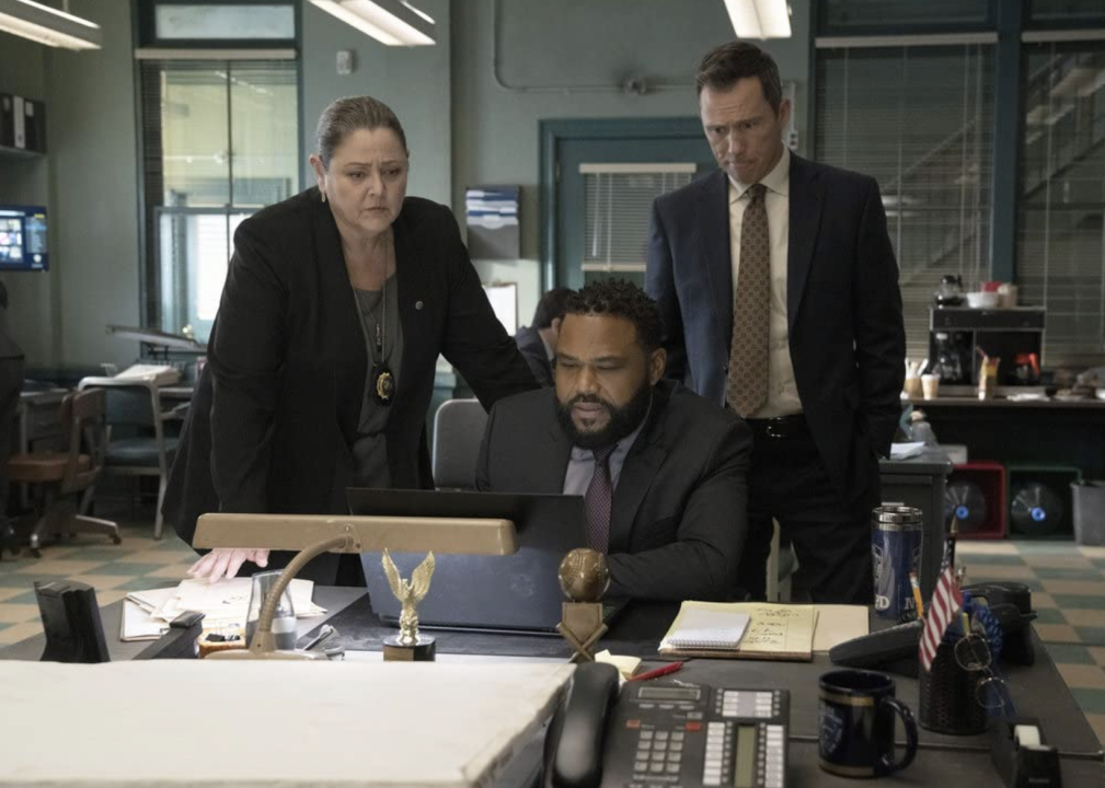 Camryn Manheim, Anthony Anderson, and Jeffrey Donovan in a scene from "Law & Order"