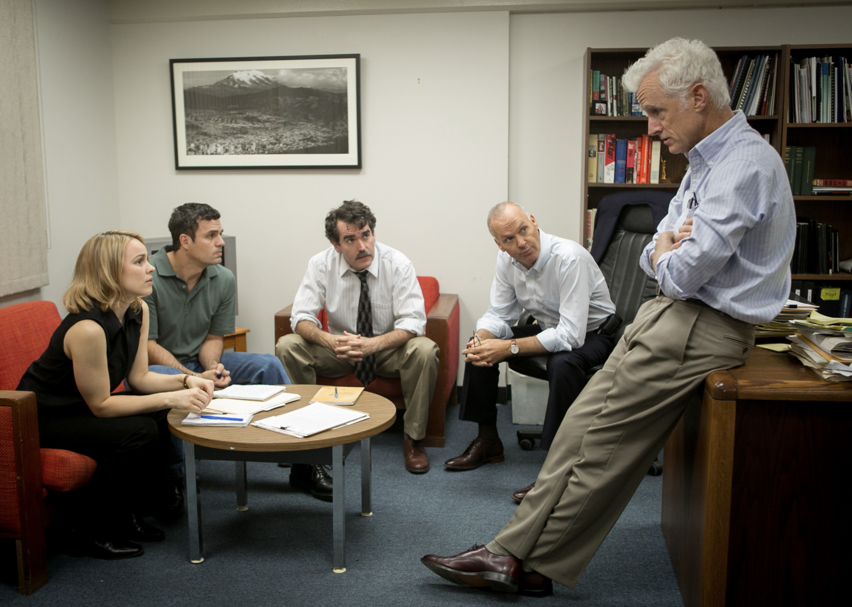 Michael Keaton, Brian d'Arcy James, Mark Ruffalo, John Slattery, and Rachel McAdams in "Spotlight"