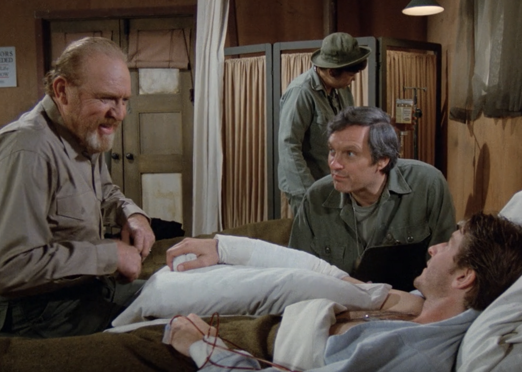 Alan Alda, Brett Cullen, and Gene Evans in "M*A*S*H"