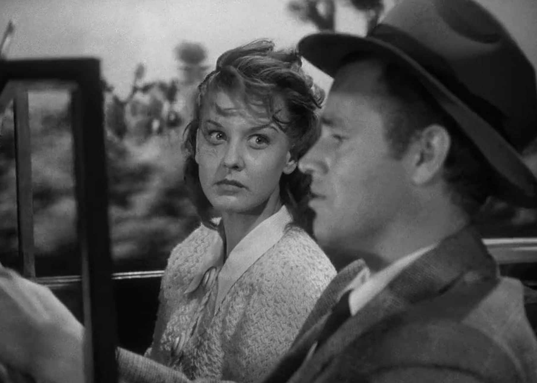 Tom Neal and Ann Savage in "Detour".