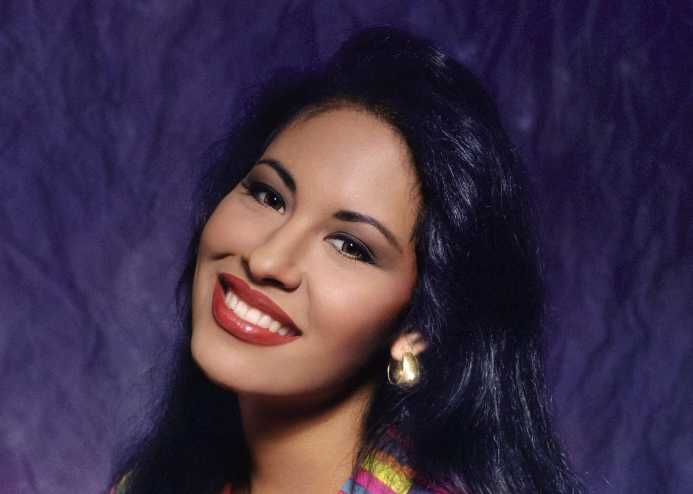 Singer Selena Quintanilla-Pérez poses for a portrait in June 1994 in Los Angeles