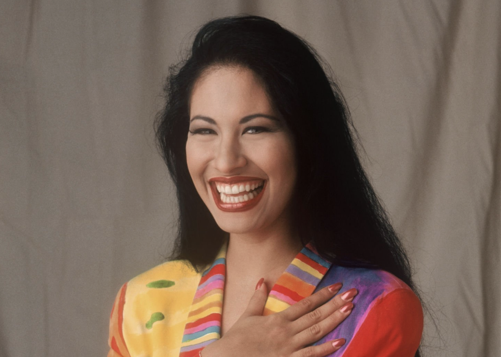 Selena Quintanilla-Pérez poses for a portrait in a studio in June 1994.