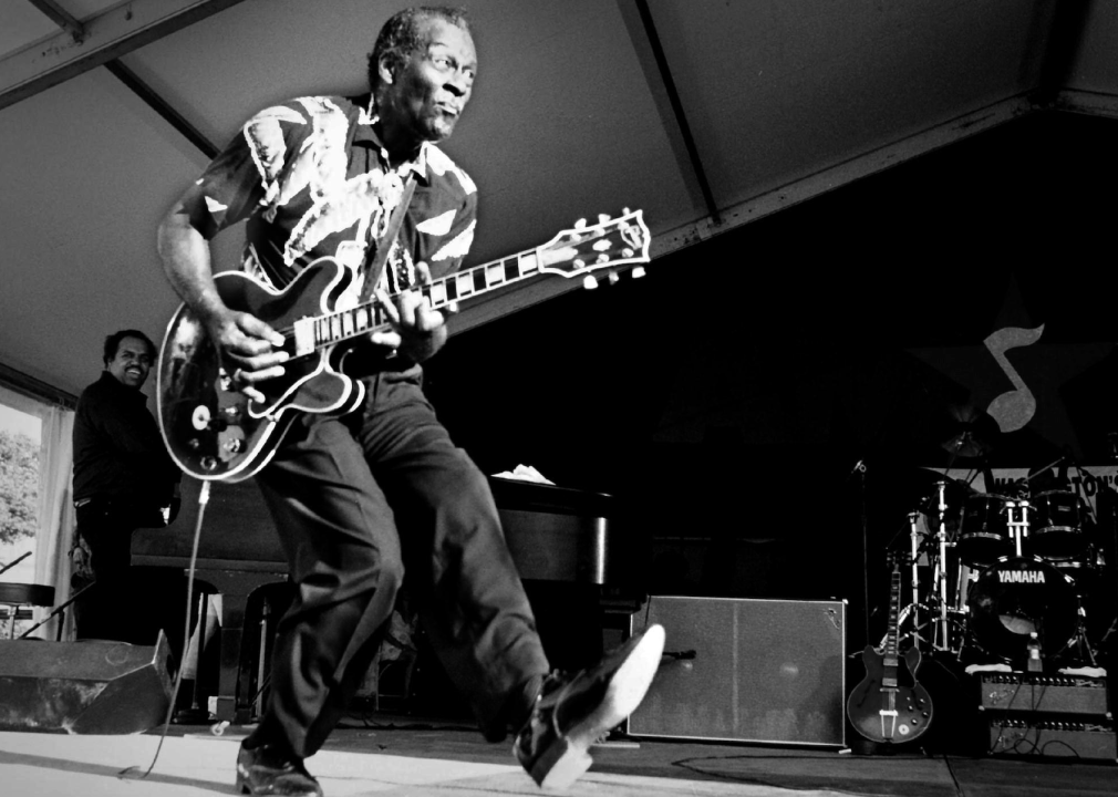  Chuck Berry performs 'Johnny B. Goode' on the outdoor stage.