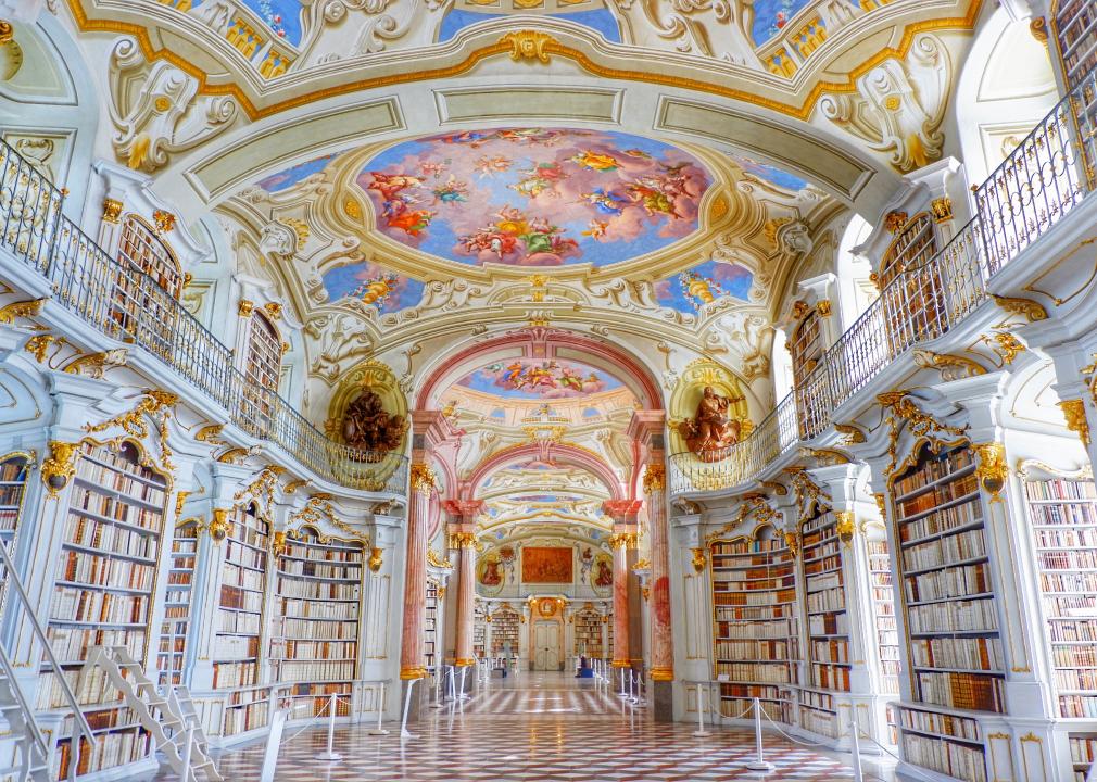 16 Beautiful Libraries Around the World (Including Iowa!)