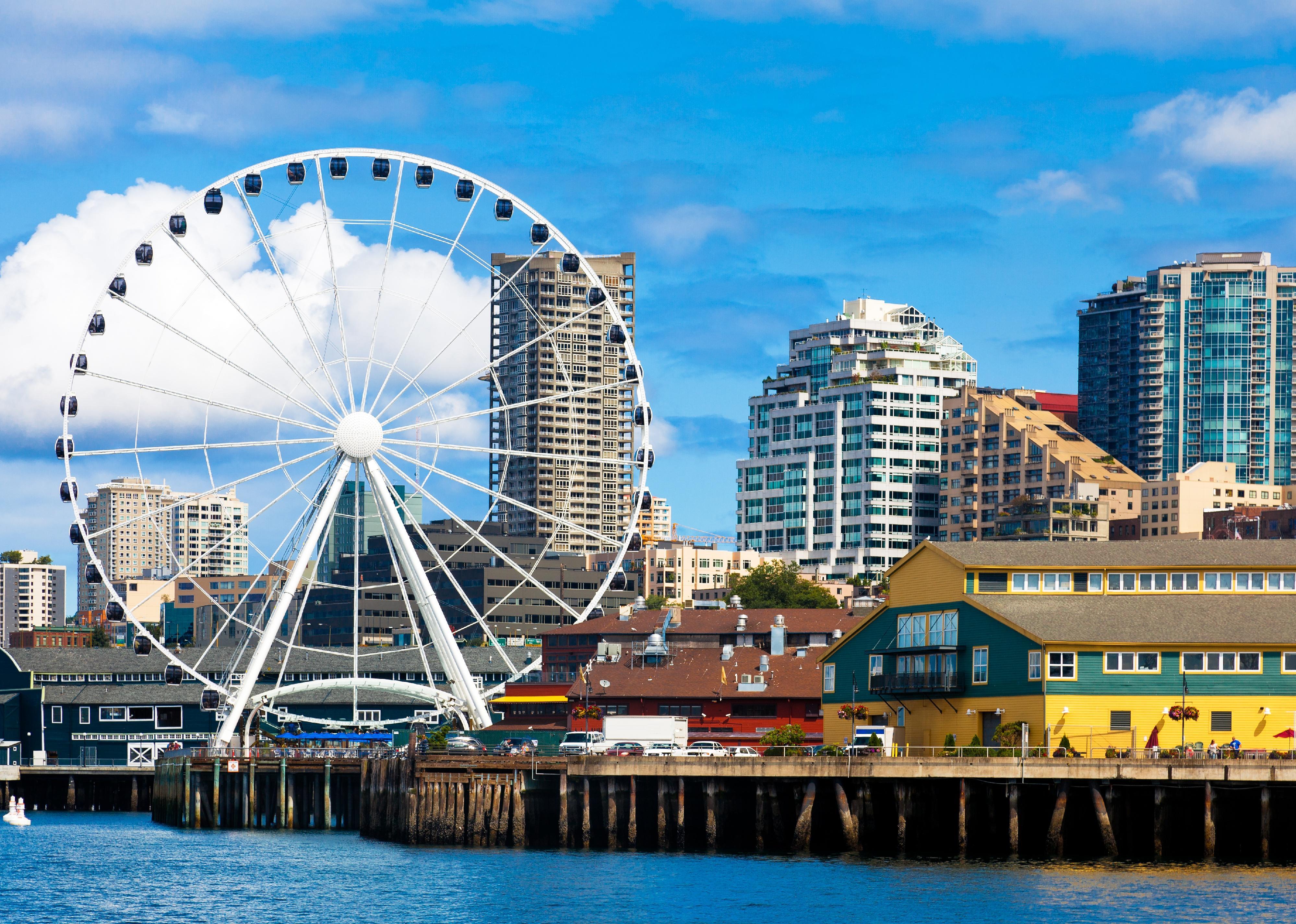 A view of the Great Wheel on Seattle's waterfront.